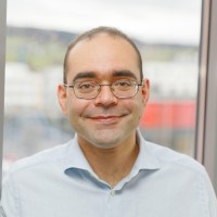 Dr. Christian Ruiz