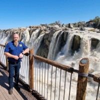 Clifford Van Ryneveld