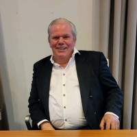 Jos Hoezen