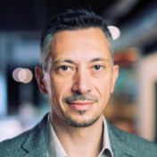 Roberto De Almeida