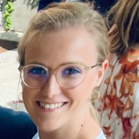 Sophie Deneumostier