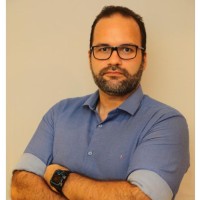 Carlos Ernesto Holanda