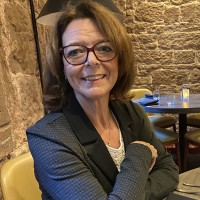 Barbara Richardson FRICS