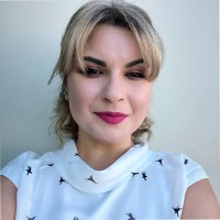 Simona Manole
