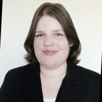 Dr. Lara Petersen