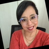 Andrea De León