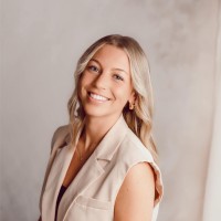 Natalie Favret