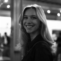 Chloé Hardy