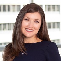 Julia Gill, Mba