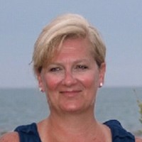 Lesley Hill