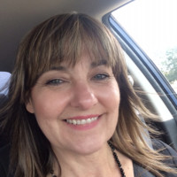 Julie Shelton