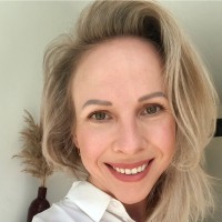 Jennifer Touw