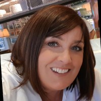 Suzanne Johns