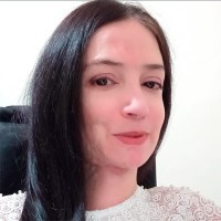 Mayra Materan Diseñadora Gráfica