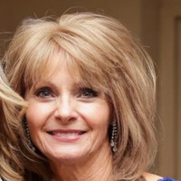 Suzanne Couch