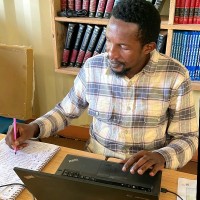 Clovis Ntafakabiri