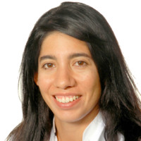 Farah Vega, Md