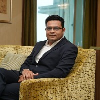 Nikhil Vadera (Cs)