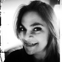 Cassia Teixeira .'.