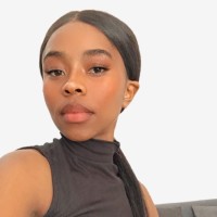 Vuyo Vezi