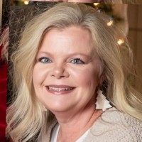 Nikki Cadle