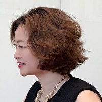 殷奇卉