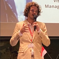 Axel Blom