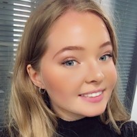 Julie Pych
