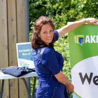 Karin Van Den Barg