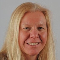 Laura Verwijst