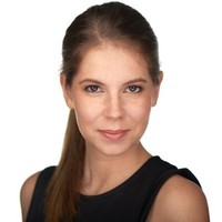 Júlia Stégli