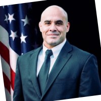 Dr Kevin M Green