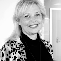 Helle Rahbek