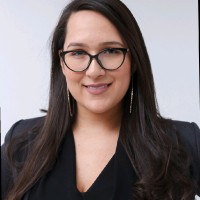 Amanda Neves