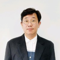 Edward Ryu