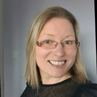 Catherine Duns