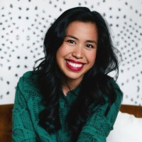 Alyson Grace Schlange