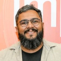 Adam Santos