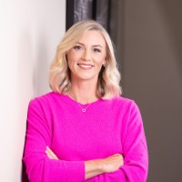 Tara Kerr, Cpa