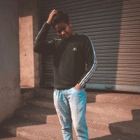 Dînesh Dhruv