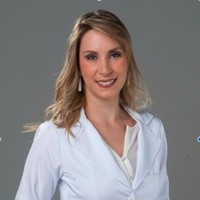Laura Andrade