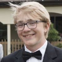 Peter Andrews