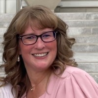 Laura Mcmillan