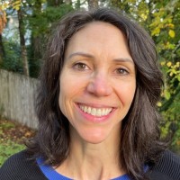 Carolyn J Craig