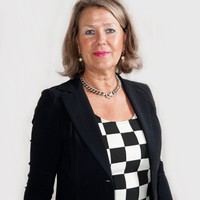 Maudie Van Der Gun - Colijn