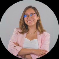 Camila Neppas Almeida