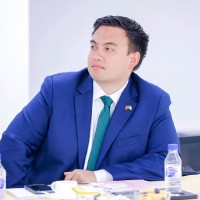 Declan Saruwatari