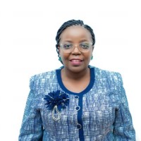 Dr. Anna Henga