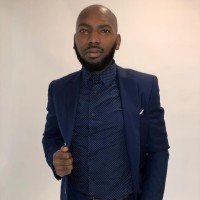 Bonesphore Nsengiyukuri, Eit