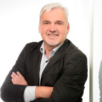 Uwe Engel